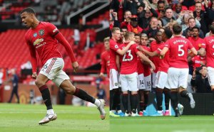 El United defiende su puesto de Champions