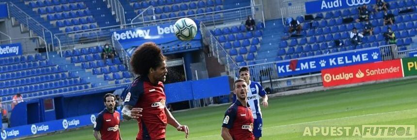 Partido de ida de liga santander entre Osasuna y Alavés