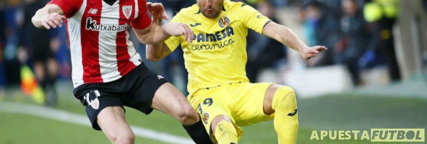 Athletic y Villarreal disputan un partido de la Liga Santander